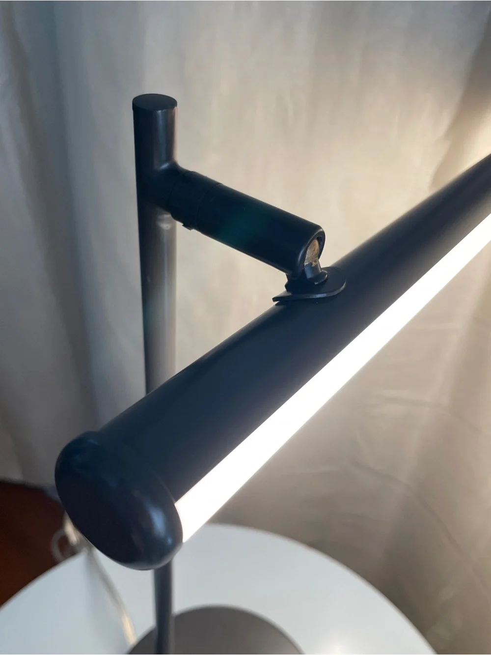 West Elm Matte Rod Black LED Task Lamp Dimmer Switch + USB outlet